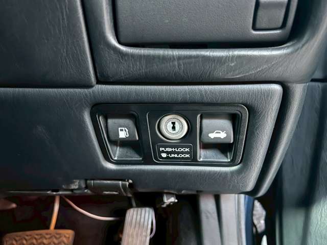 トヨタ アリスト ３．０ Ｖ３００ベルテックスエディション H11年 (東海) 99