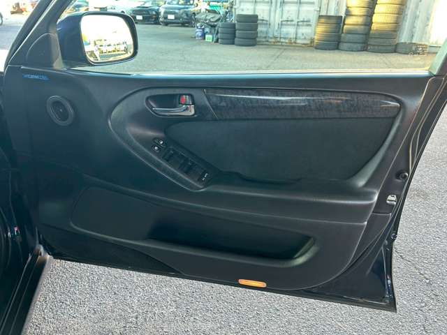 トヨタ アリスト ３．０ Ｖ３００ベルテックスエディション H11年 (東海) 99