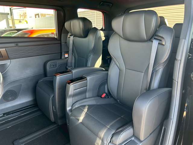 トヨタ アルファード　ハイブリッド ハイブリッド ２．５ Ｚ R7年 (東海) 99