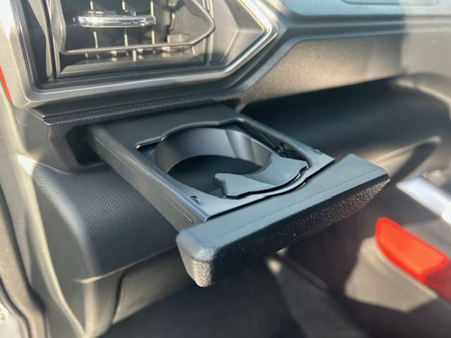 トヨタ ライズ　ハイブリッド ハイブリッド １．２ Ｚ R7年 (東海) 99