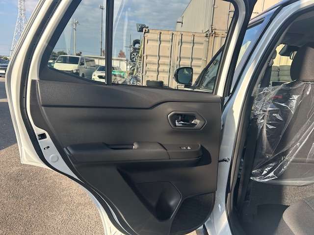 トヨタ ライズ　ハイブリッド ハイブリッド １．２ Ｚ R7年 (東海) 99