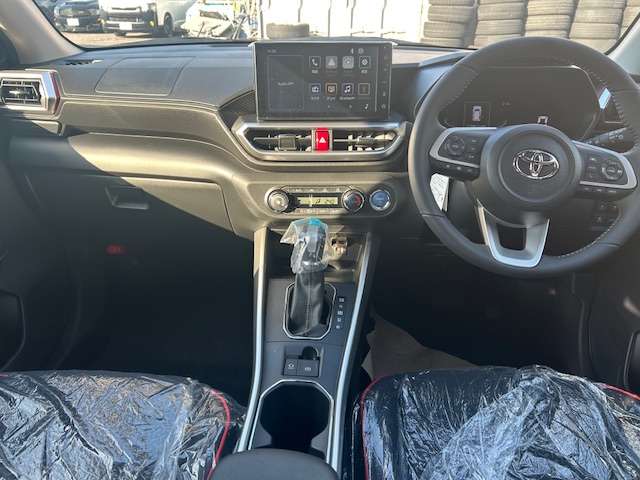 トヨタ ライズ　ハイブリッド ハイブリッド １．２ Ｚ R7年 (東海) 99