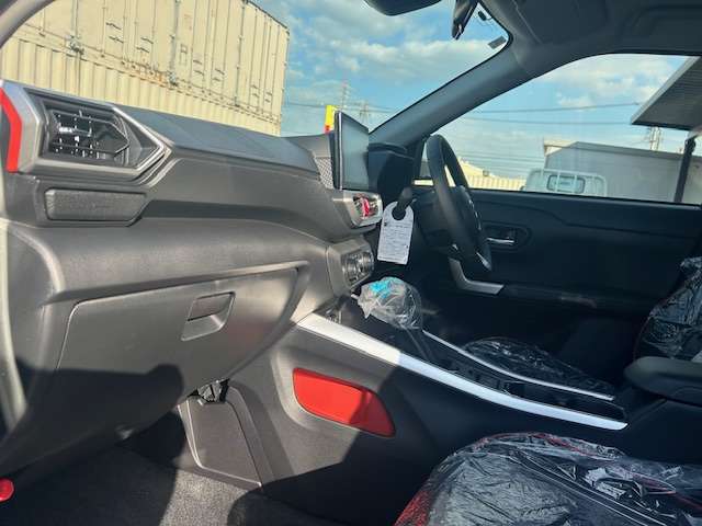 トヨタ ライズ　ハイブリッド ハイブリッド １．２ Ｚ R7年 (東海) 99