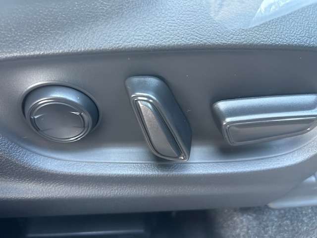 トヨタ カローラクロス　ハイブリッド １．８ ハイブリッド Ｚ R7年 (東海) 99