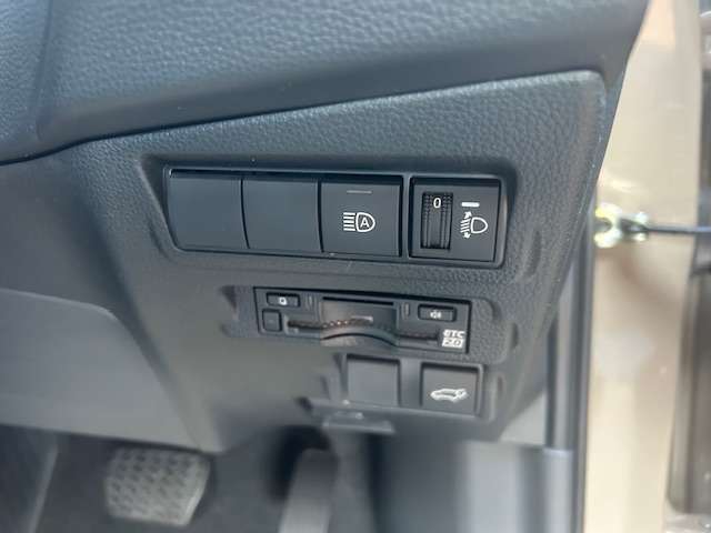 トヨタ カローラクロス　ハイブリッド １．８ ハイブリッド Ｚ R7年 (東海) 99