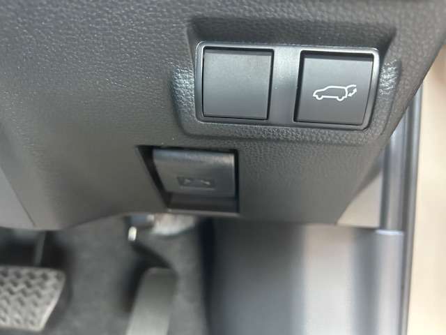 トヨタ カローラクロス　ハイブリッド １．８ ハイブリッド Ｚ R7年 (東海) 99