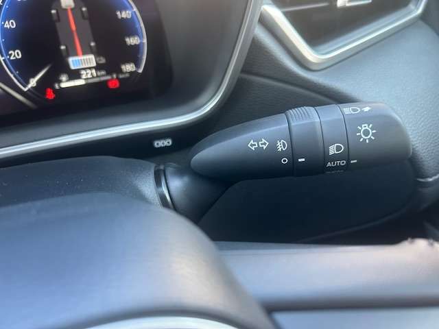 トヨタ カローラクロス　ハイブリッド １．８ ハイブリッド Ｚ R7年 (東海) 99