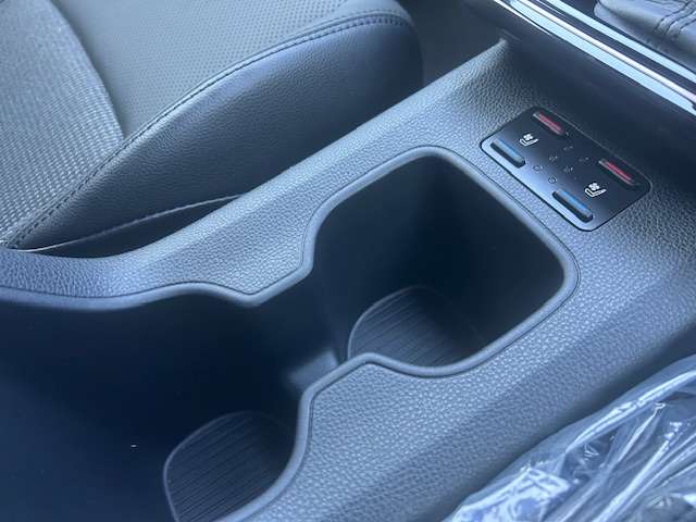 トヨタ カローラクロス　ハイブリッド １．８ ハイブリッド Ｚ R7年 (東海) 99