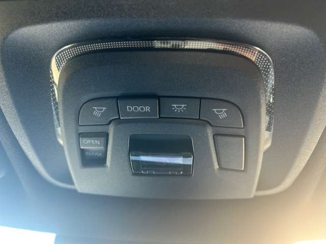 トヨタ カローラクロス　ハイブリッド １．８ ハイブリッド Ｚ R7年 (東海) 99