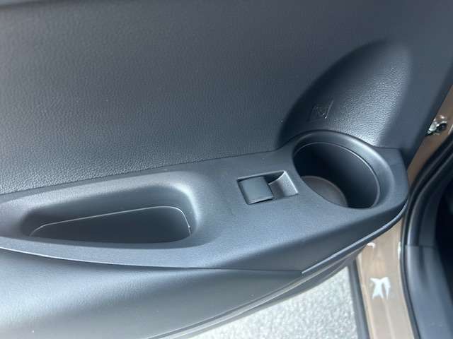 トヨタ カローラクロス　ハイブリッド １．８ ハイブリッド Ｚ R7年 (東海) 99