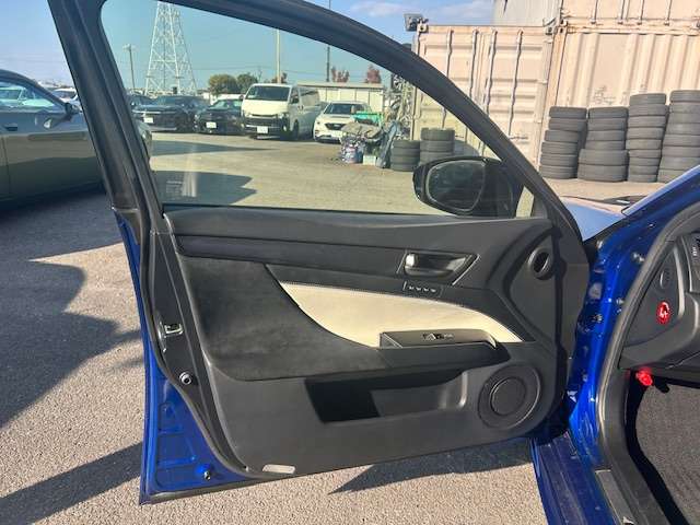 レクサス ＧＳ　Ｆ ５．０ H29年 (東海) 99