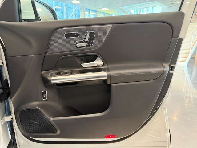 メルセデスベンツ ＥＱＡ ２５０ ＡＭＧライン R3年 (関東) 99