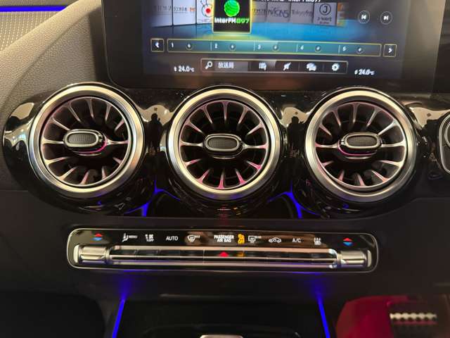 メルセデスベンツ ＥＱＡ ２５０ ＡＭＧライン R3年 (関東) 99