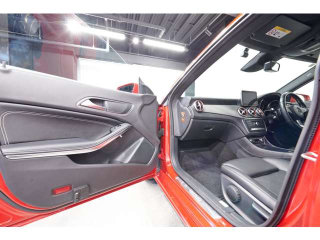 メルセデスベンツ ＣＬＡシューティングブレーク ＣＬＡ２２０ ４マチック ４ＷＤ H30年 (関東) 99