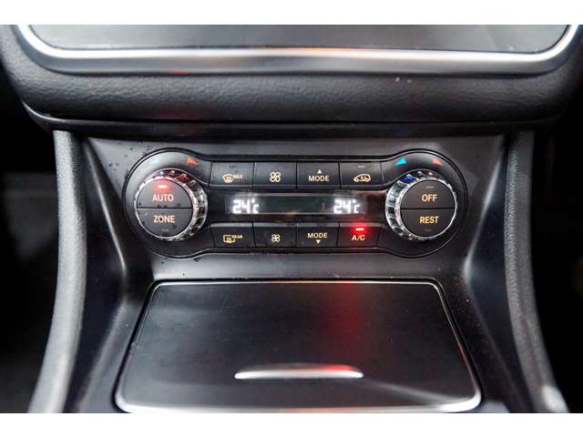 メルセデスベンツ ＣＬＡシューティングブレーク ＣＬＡ２２０ ４マチック ４ＷＤ H30年 (関東) 99