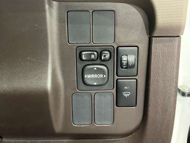 トヨタ パッソ １．０ Ｘ ４ＷＤ H27年 (北海道) 99