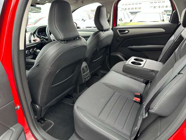 ルノー アルカナ アントラクト イーテック フルハイブリッド R6年 (近畿) 99