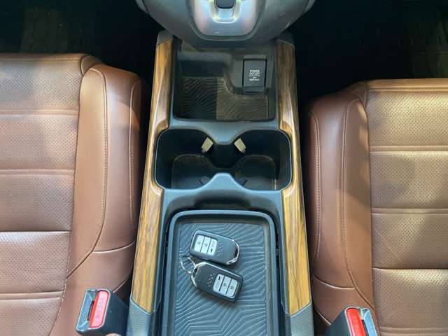 ホンダ ＣＲ−Ｖ １．５ ＥＸ マスターピース R1年 (九州・沖縄) 99