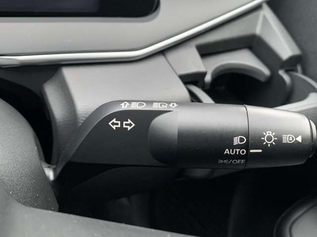 日産 ノート １．２ Ｘ ＦＯＵＲ ４ＷＤ R5年 (東北) 99