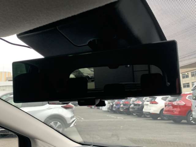 日産 ノート １．２ Ｘ ＦＯＵＲ ４ＷＤ R5年 (東北) 99