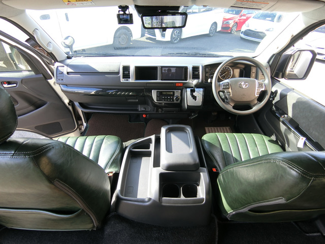 トヨタ ハイエースワゴン ２．７ グランドキャビン ファインテックツアラー ４ＷＤ R5年 (中国) 99