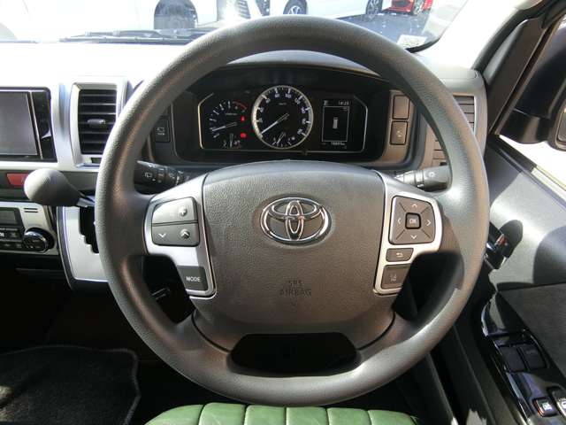 トヨタ ハイエースワゴン ２．７ グランドキャビン ファインテックツアラー ４ＷＤ R5年 (中国) 99