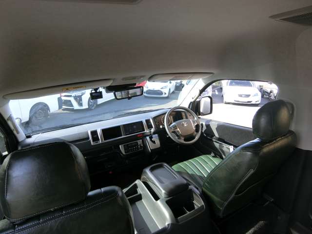 トヨタ ハイエースワゴン ２．７ グランドキャビン ファインテックツアラー ４ＷＤ R5年 (中国) 99