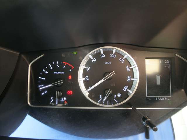 トヨタ ハイエースワゴン ２．７ グランドキャビン ファインテックツアラー ４ＷＤ R5年 (中国) 99