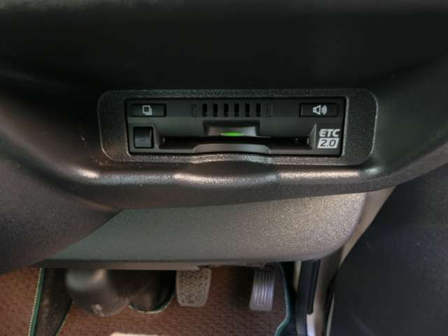 トヨタ ハイエースワゴン ２．７ グランドキャビン ファインテックツアラー ４ＷＤ R5年 (中国) 99