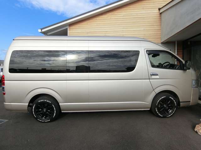 トヨタ ハイエースワゴン ２．７ グランドキャビン ファインテックツアラー ４ＷＤ R5年 (中国) 99