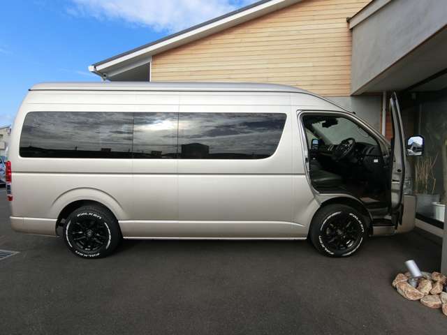 トヨタ ハイエースワゴン ２．７ グランドキャビン ファインテックツアラー ４ＷＤ R5年 (中国) 99