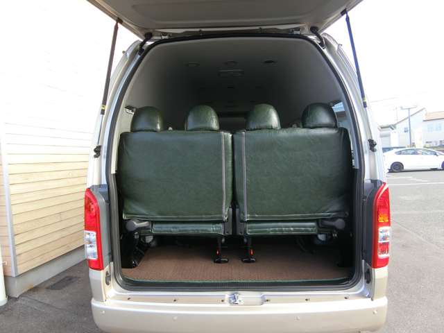 トヨタ ハイエースワゴン ２．７ グランドキャビン ファインテックツアラー ４ＷＤ R5年 (中国) 99