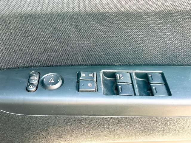 ホンダ Ｎ　ＢＯＸ ６６０ カスタムＧ Ｌパッケージ H24年 (九州・沖縄) 99