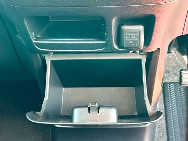 ホンダ Ｎ　ＢＯＸ ６６０ カスタムＧ Ｌパッケージ H24年 (九州・沖縄) 99