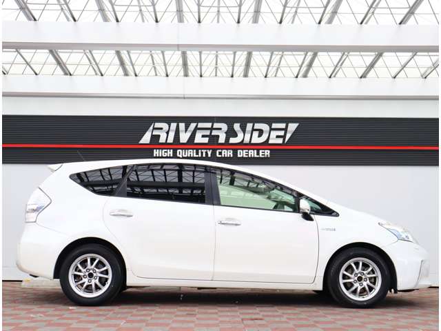 トヨタ プリウスΑ １．８ Ｇ H23年 (関東) 99