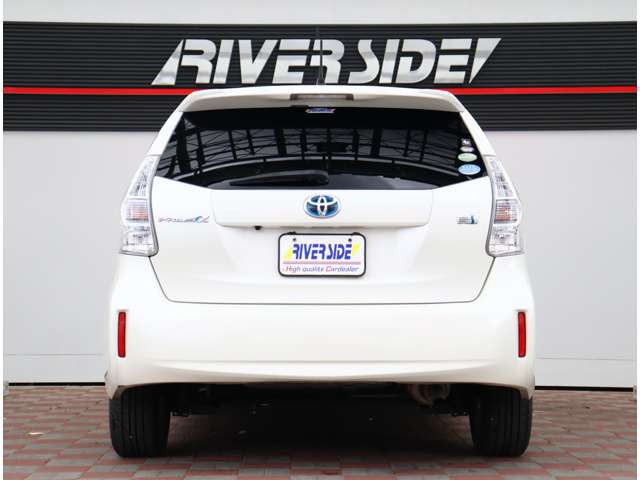 トヨタ プリウスΑ １．８ Ｇ H23年 (関東) 99