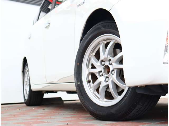 トヨタ プリウスΑ １．８ Ｇ H23年 (関東) 99