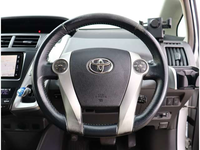 トヨタ プリウスΑ １．８ Ｇ H23年 (関東) 99