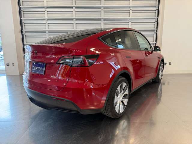 テスラ モデルＹ ＲＷＤ R4年 (関東) 99