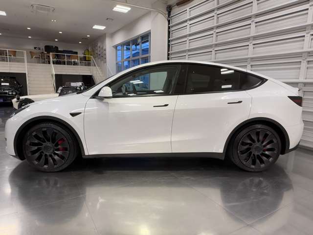 テスラ モデルＹ パフォーマンス R4年 (関東) 99