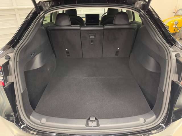 テスラ モデルＹ ＲＷＤ R5年 (関東) 99