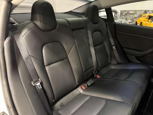 テスラ モデル３ ＲＷＤ R5年 (関東) 99