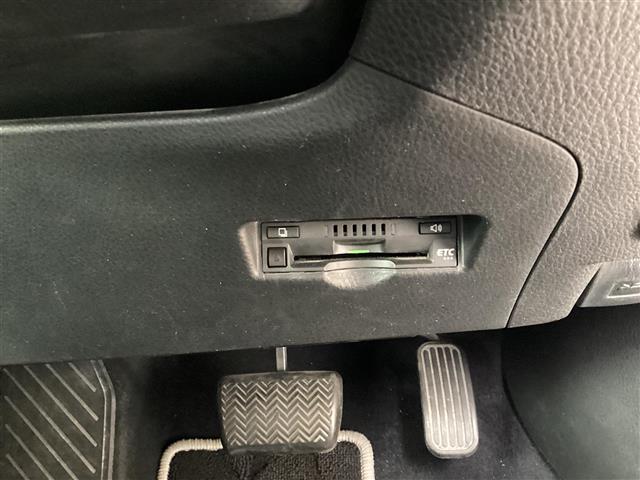 トヨタ Ｃ−ＨＲ ハイブリッド １．８ Ｇ モード ネロ R1年 (東海) 99