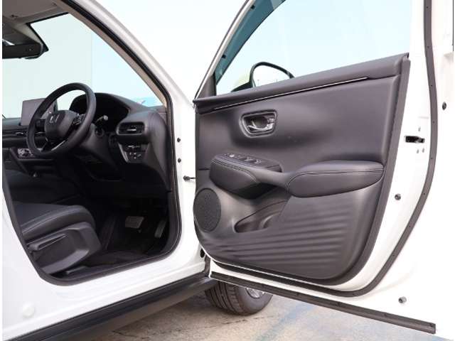 ホンダ ＺＲ−Ｖ １．５ Ｘ ４ＷＤ R6年 (関東) 99