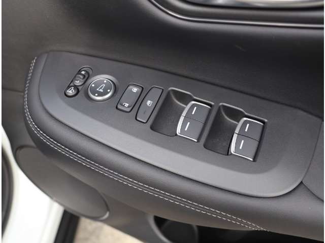 ホンダ ＺＲ−Ｖ １．５ Ｘ ４ＷＤ R6年 (関東) 99