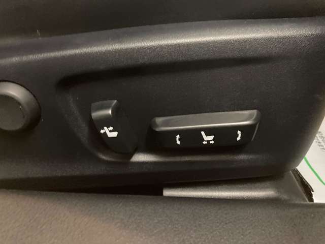 レクサス ＩＳ３００ｈ ３００Ｈ バージョンＬ ４ＷＤ H29年 (東北) 99