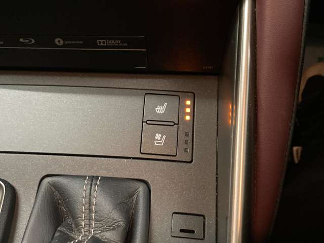 レクサス ＩＳ３００ｈ ３００Ｈ バージョンＬ ４ＷＤ H29年 (東北) 99