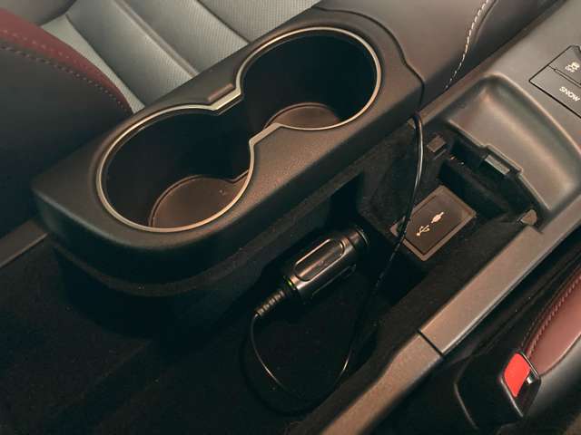 レクサス ＩＳ３００ｈ ３００Ｈ バージョンＬ ４ＷＤ H29年 (東北) 99