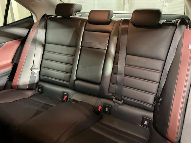 レクサス ＩＳ３００ｈ ３００Ｈ バージョンＬ ４ＷＤ H29年 (東北) 99