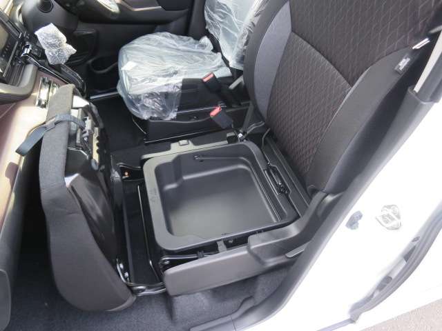 スズキ ソリオ １．２ バンディット ハイブリッド ＭＶ R7年 (関東) 99